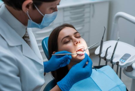 Les bons réflexes pour protéger ses gencives au quotidien
