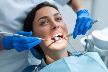 Les bienfaits d’un détartrage régulier pour une meilleure santé bucco-dentaire