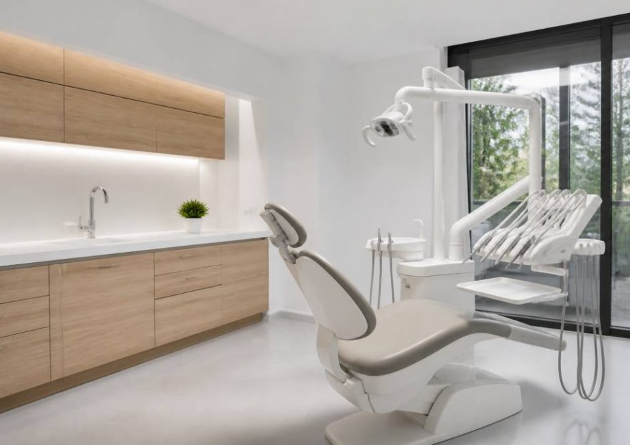 Dentiste Saint-Hippolyte-du-Fort : soins dentaires, conseils et urgences dentaires